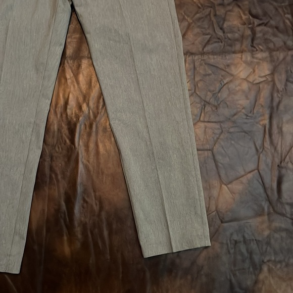 Dress pants - Picture 3 of 7